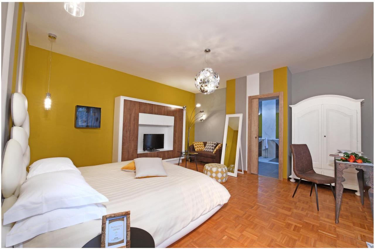 Panoramic Villa Garassino - Country Rooms And Fine Restaurant เตรโซ ภายนอก รูปภาพ