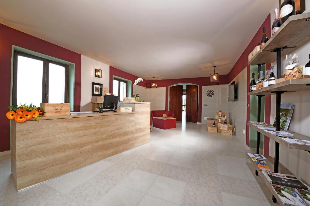 Panoramic Villa Garassino - Country Rooms And Fine Restaurant เตรโซ ภายนอก รูปภาพ