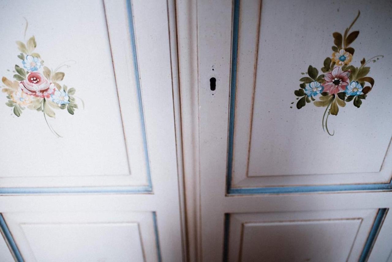 Panoramic Villa Garassino - Country Rooms And Fine Restaurant เตรโซ ภายนอก รูปภาพ